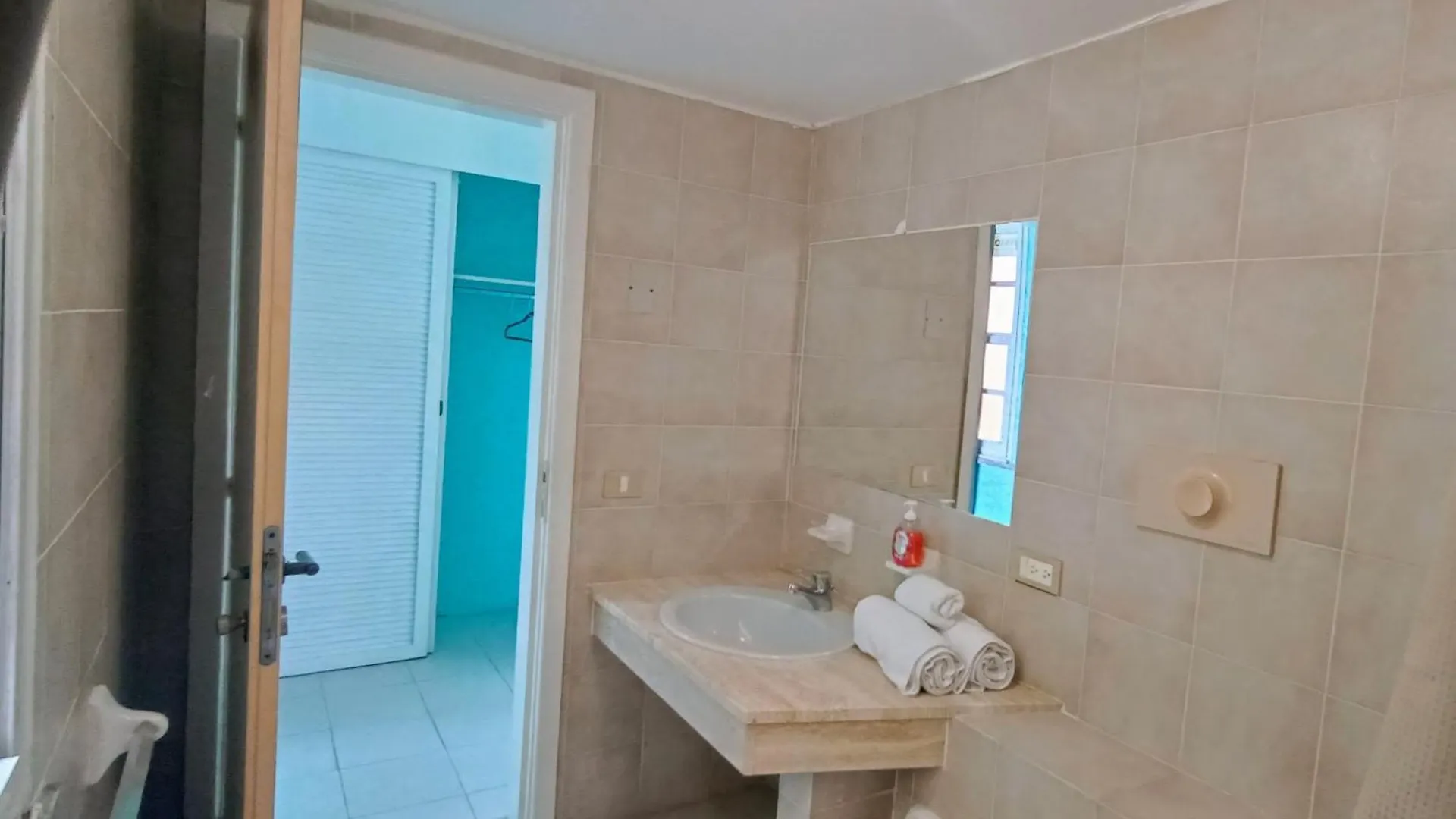 Beachfront Acqua Villa Five Islands Village 0*,