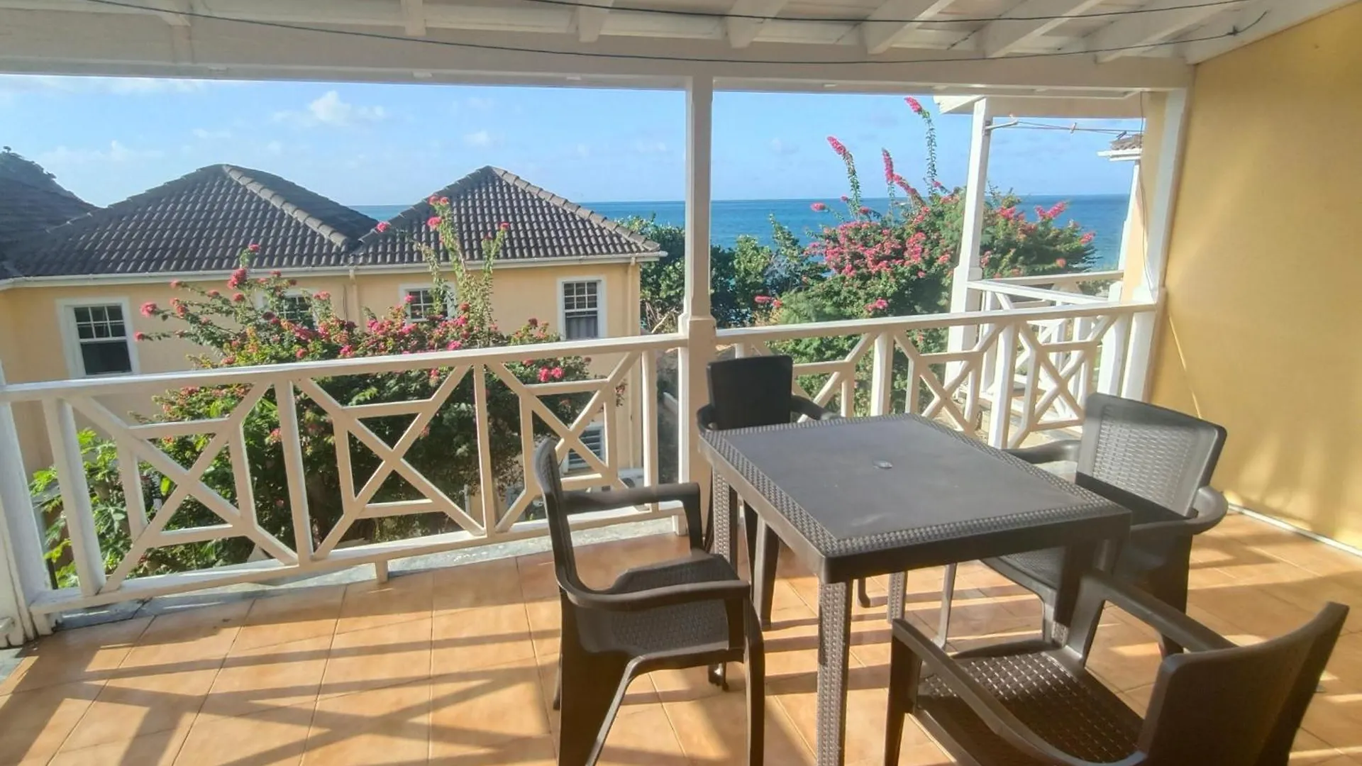 Dom wakacyjny Beachfront Acqua Villa Five Islands Village